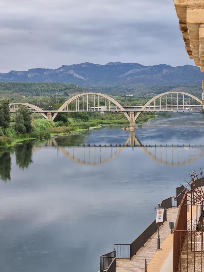 מורה ד'אברה River Ebro Apartments מראה חיצוני תמונה