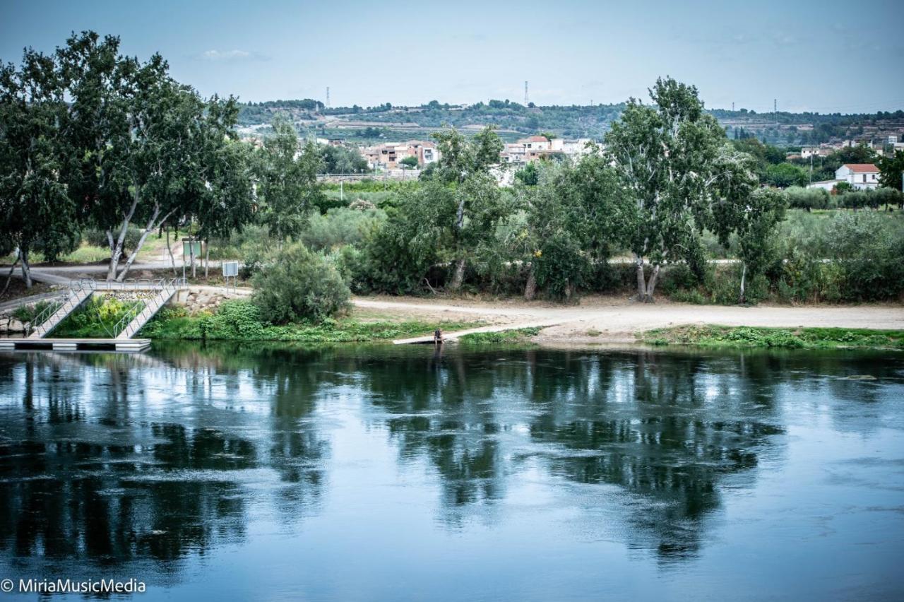 מורה ד'אברה River Ebro Apartments מראה חיצוני תמונה