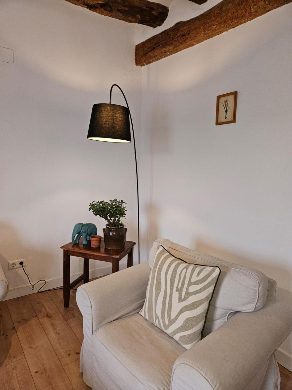 מורה ד'אברה River Ebro Apartments מראה חיצוני תמונה