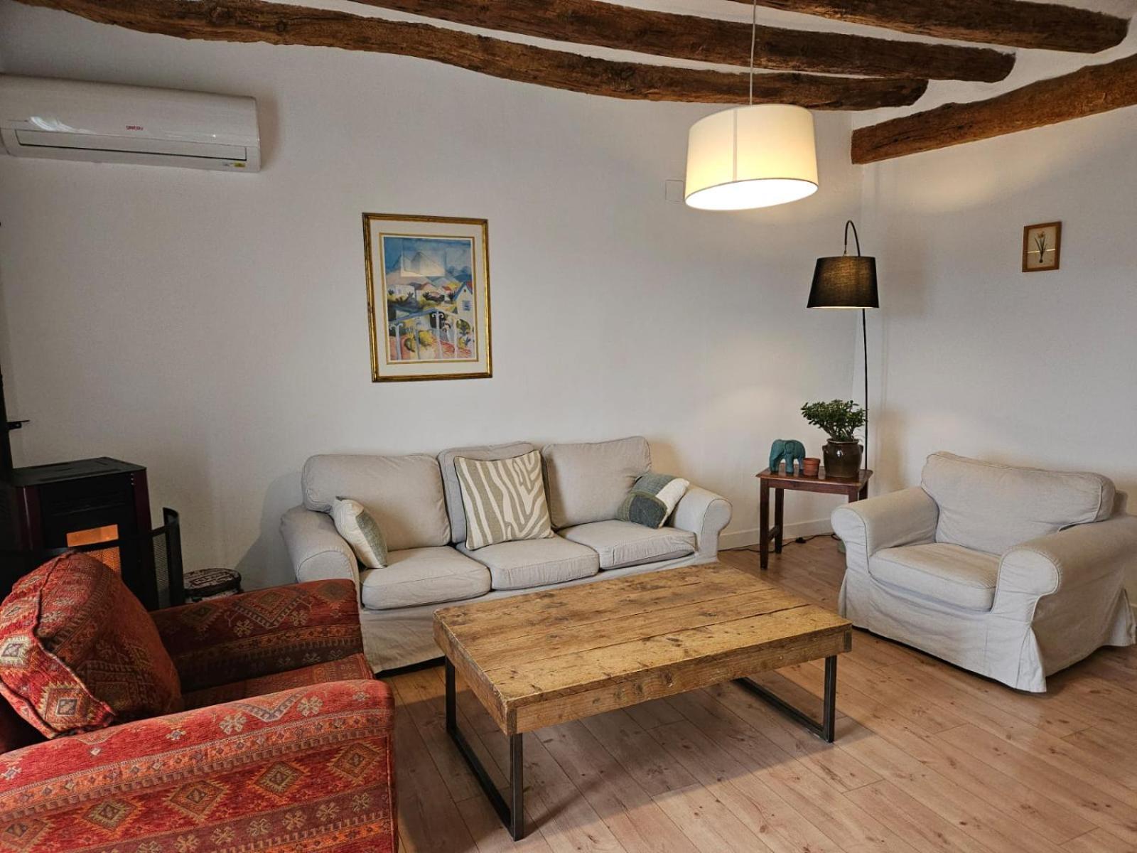 מורה ד'אברה River Ebro Apartments מראה חיצוני תמונה