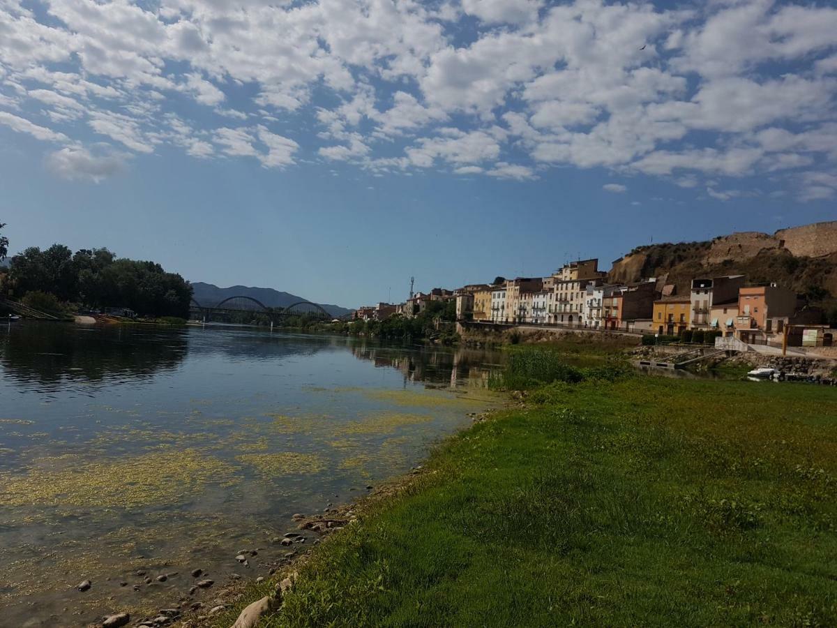 מורה ד'אברה River Ebro Apartments מראה חיצוני תמונה