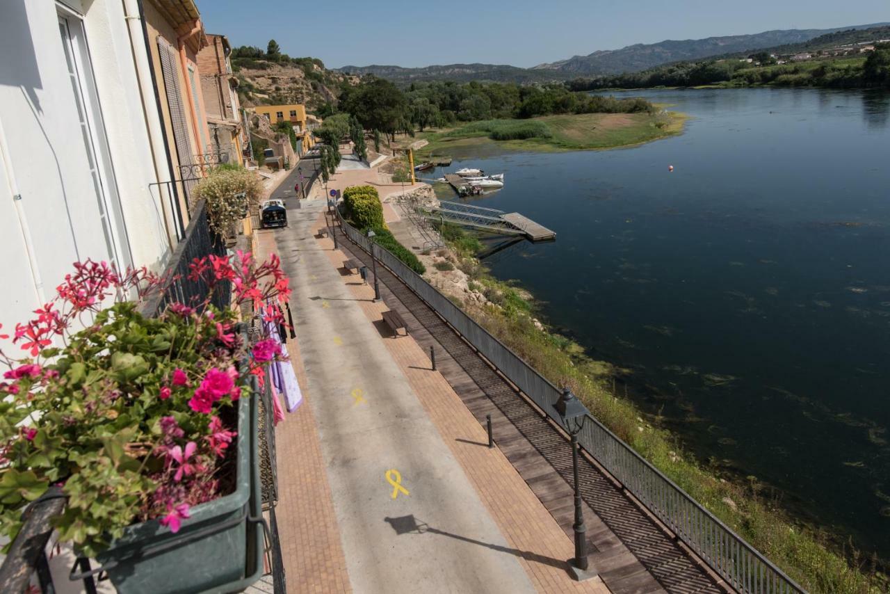 מורה ד'אברה River Ebro Apartments מראה חיצוני תמונה